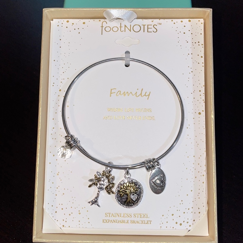 Footnotes family bangle bracelet brand new